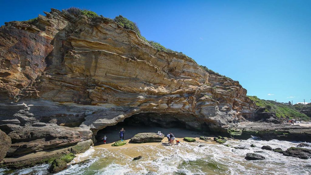 Caves Beach